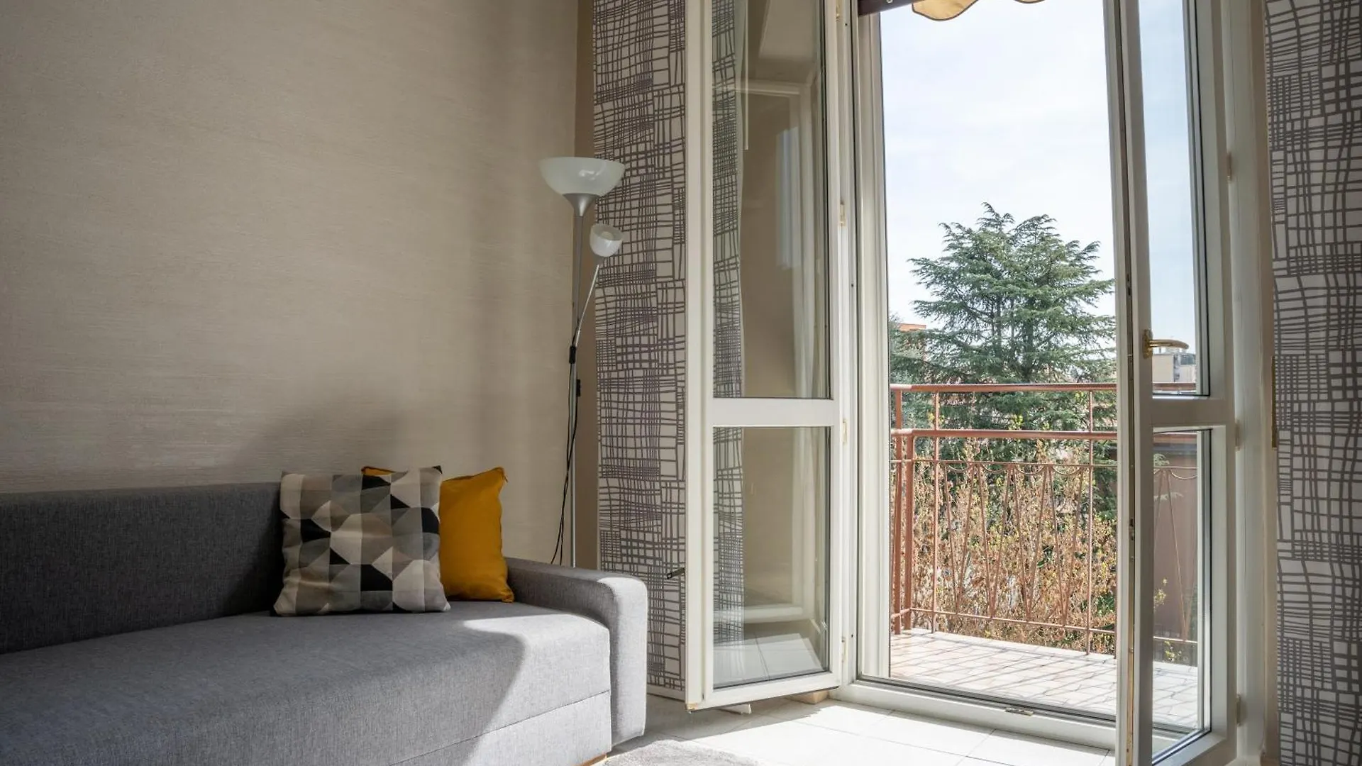 Apartment F1 Monza - Milano New Apt Spazioso E Confortevole