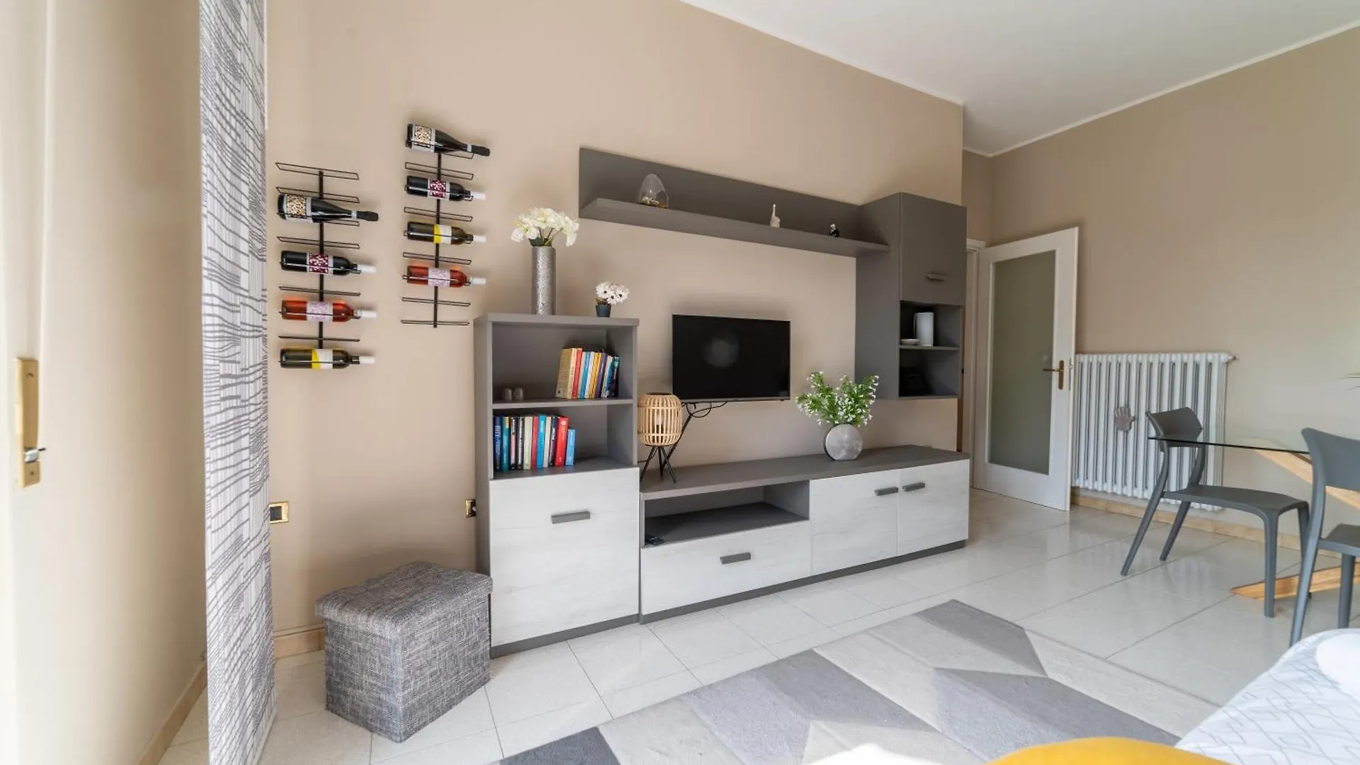 Apartment F1 Monza - Milano New Apt Spazioso E Confortevole Italy
