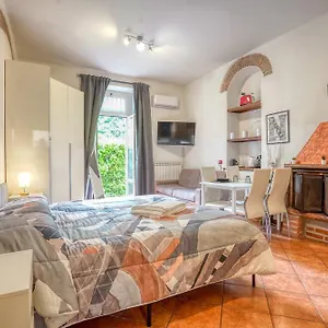 Appartamento Dieghouse - Monolocale Con Cortile In Corte Lombarda Vicino Al Centro, Monza